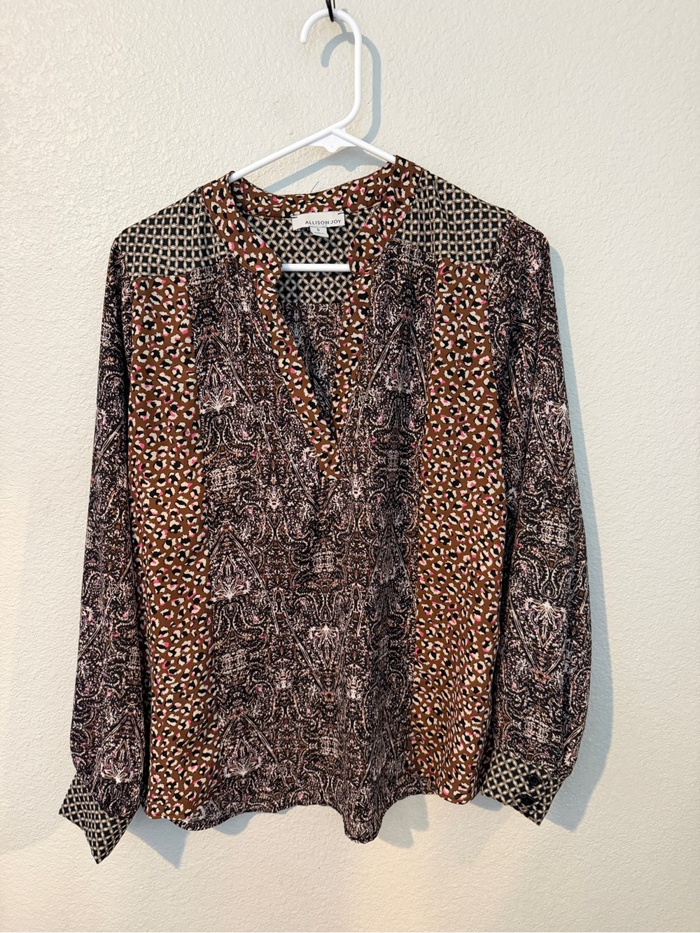 Allison Joy Mixed Print Split-Neck Blouse in Brown and Black